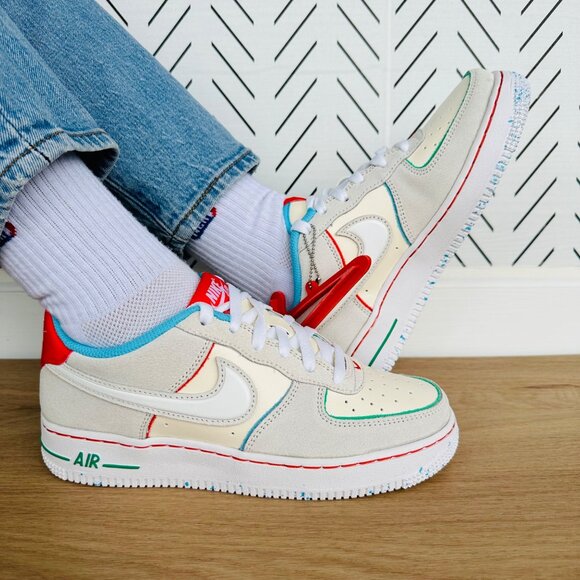 ❤️Nike AIR FORCE 1 Big Kids Retro Shoes 7Y LOW LV8 Holiday Cookies GS FQ8350-110 - Picture 5 of 13